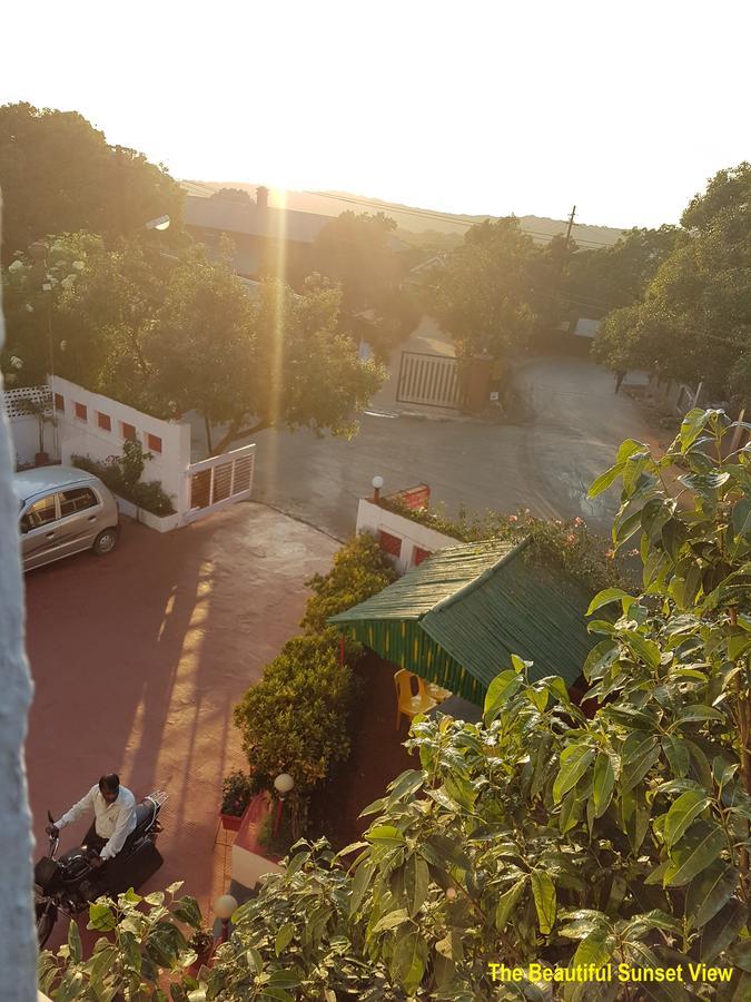 Hotel Stone House Mahābaleshwar Екстериор снимка