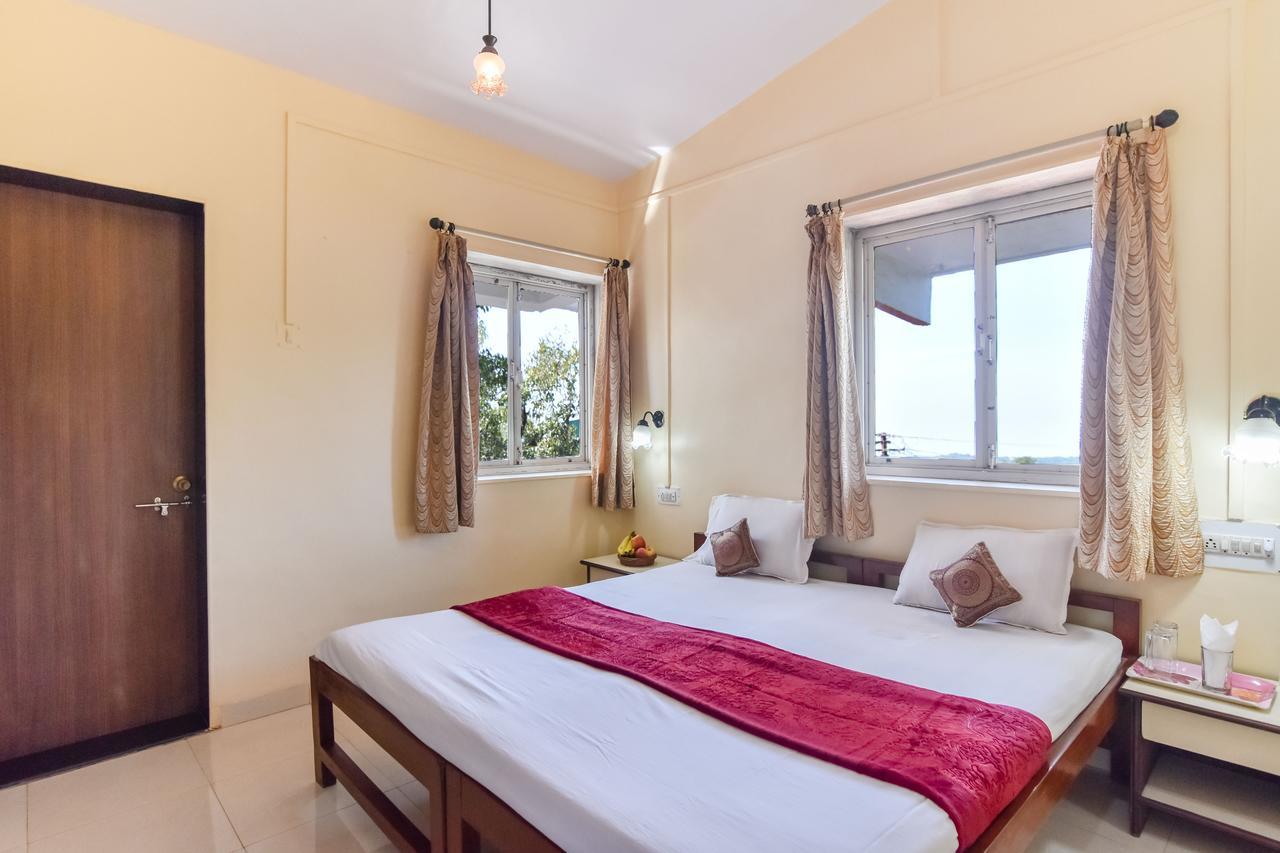 Hotel Stone House Mahābaleshwar Екстериор снимка