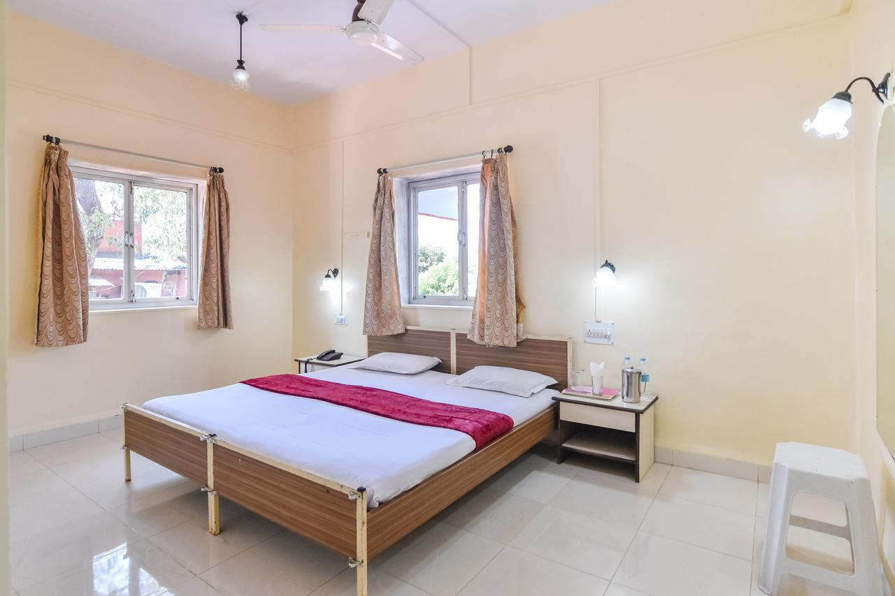 Hotel Stone House Mahābaleshwar Екстериор снимка